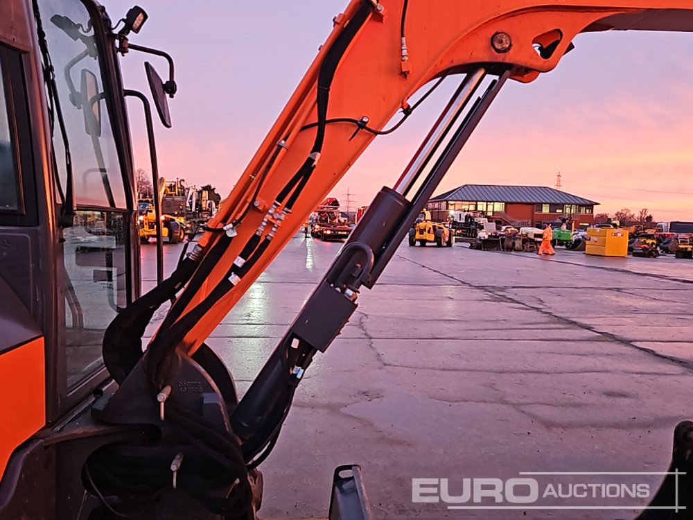 Mini excavator 2022 Develon DX55R-7: picture 20