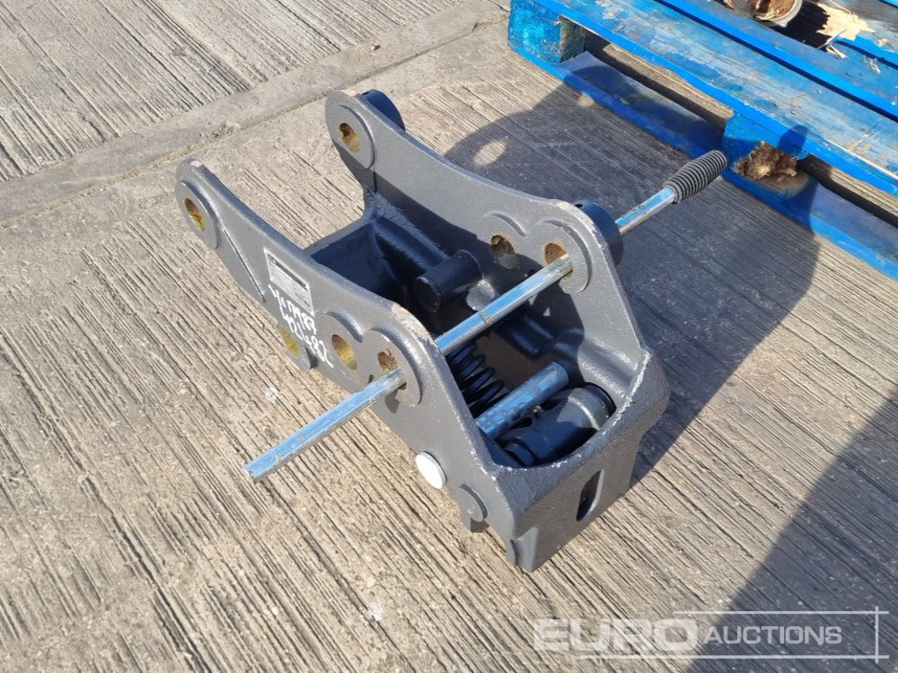 Quick coupler 2023 Manual QH 45mm Pin to suit 4-6 Ton Excavator: picture 7 Quick coupler 2023 Manual QH 45mm Pin to suit 4-6 Ton Excavator: picture 7