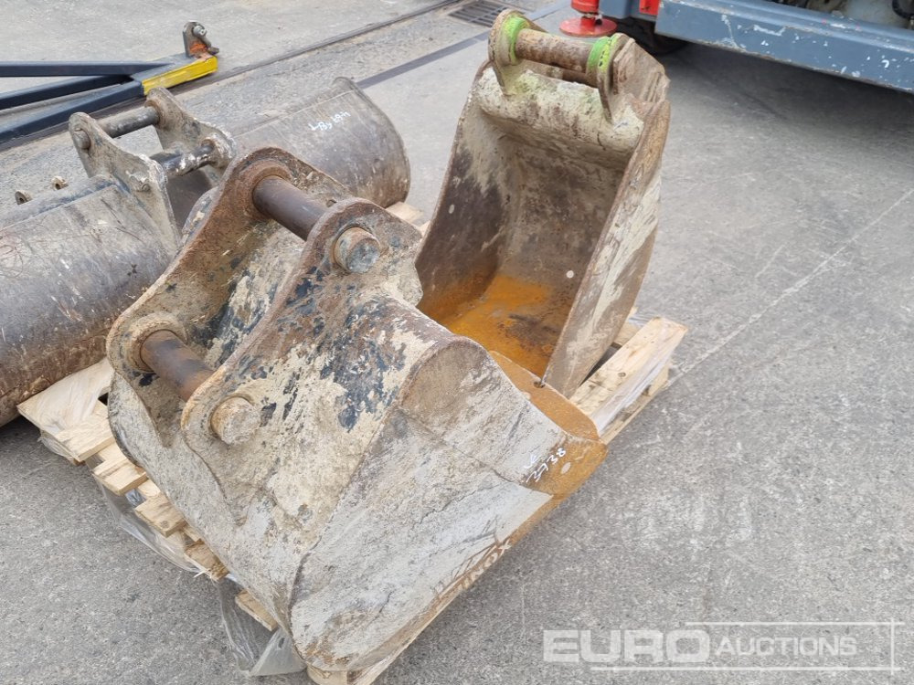 24", 16" Digging Bucket 60mm Pin to suit 10 Ton Excavator - Bucket: picture 5 24", 16" Digging Bucket 60mm Pin to suit 10 Ton Excavator - Bucket: picture 5
