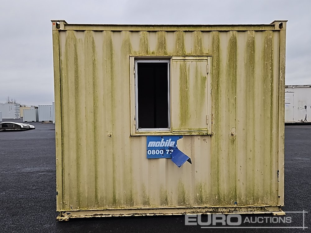 Shipping container 30' x 9' Containerised Office (Cannot Be Reconsigned): picture 6 Shipping container 30' x 9' Containerised Office (Cannot Be Reconsigned): picture 6
