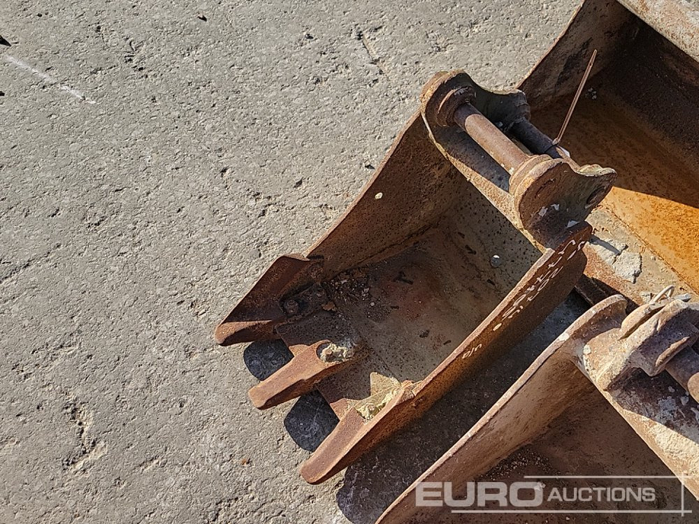 Bucket 48" Ditching, 12", 12", 10" Digging Bucket 30-40mm Pin to suit Mini Excavator: picture 16