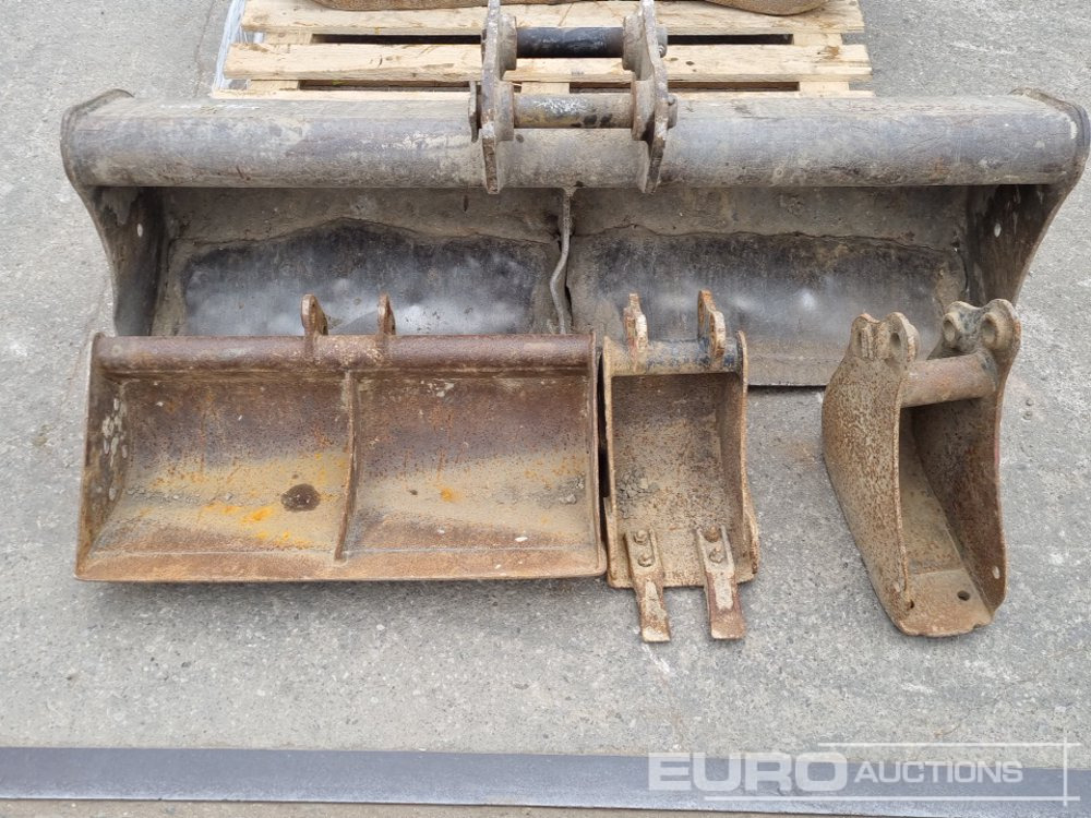 60", 30" Ditching, 10", 6" Digging Bucket 25-40mm Pin to suit Mini Excavator - Bucket: picture 2 60", 30" Ditching, 10", 6" Digging Bucket 25-40mm Pin to suit Mini Excavator - Bucket: picture 2