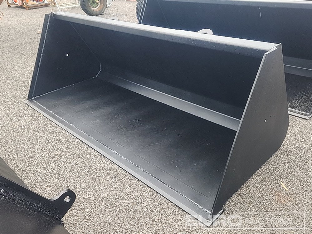 Unused 92" Front Loading Bucket to suit Pin & Cone, Hardox Blade - Agricultural machinery: picture 1 Unused 92" Front Loading Bucket to suit Pin & Cone, Hardox Blade - Agricultural machinery: picture 1