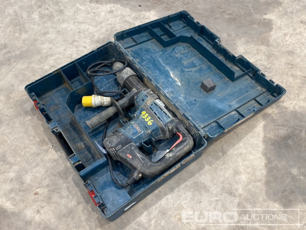 Bosch 110 Volt Breaker - Construction equipment: picture 1 Bosch 110 Volt Breaker - Construction equipment: picture 1