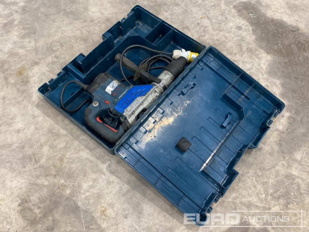 Bosch 110 Volt Breaker - Construction equipment: picture 3 Bosch 110 Volt Breaker - Construction equipment: picture 3