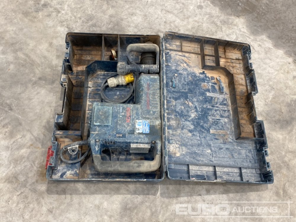Bosch GSH 11E 110 Volt Breaker - Construction equipment: picture 2 Bosch GSH 11E 110 Volt Breaker - Construction equipment: picture 2