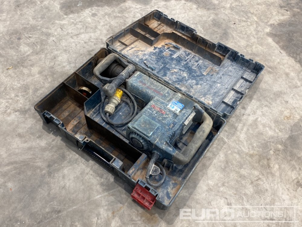 Bosch GSH 11E 110 Volt Breaker - Construction equipment: picture 1 Bosch GSH 11E 110 Volt Breaker - Construction equipment: picture 1