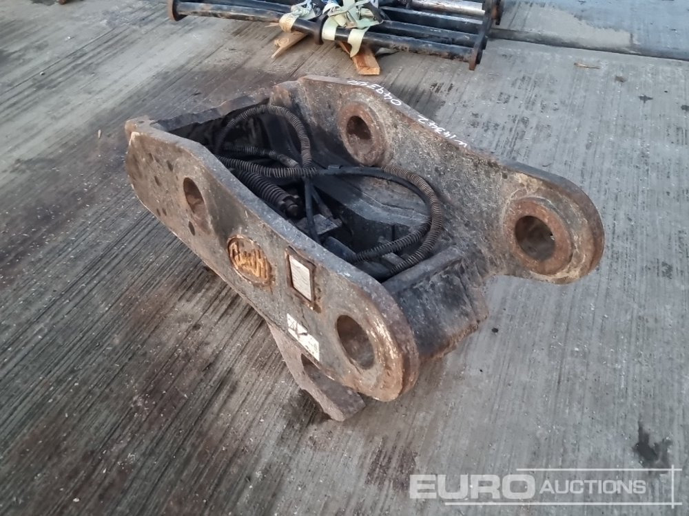 Quick coupler Geith Hydraulic Double Lock Quick Hitch 80mm Pin to suit 20 Ton Excavator: picture 7 Quick coupler Geith Hydraulic Double Lock Quick Hitch 80mm Pin to suit 20 Ton Excavator: picture 7