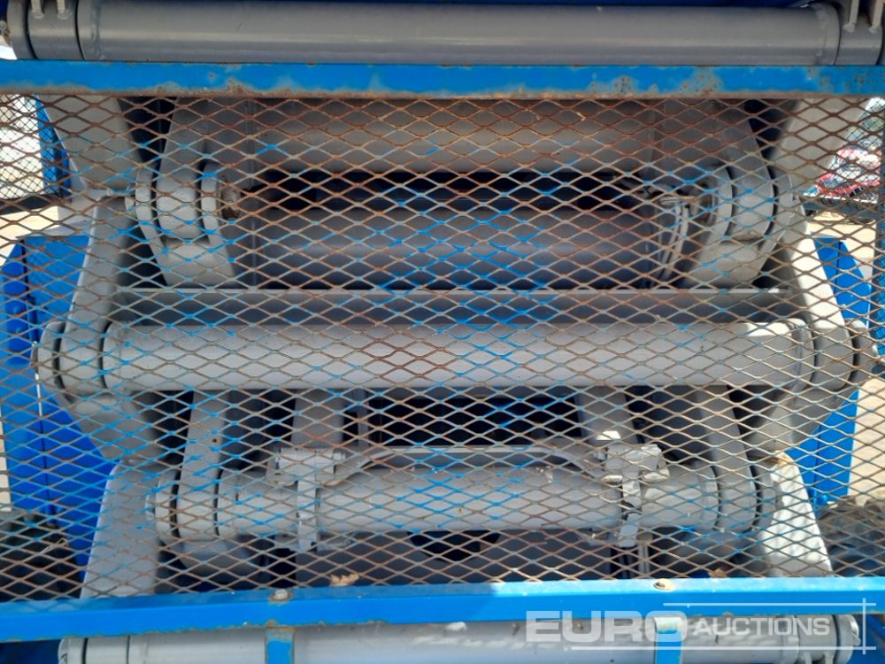 Aerial platform Genie GS4390: picture 19