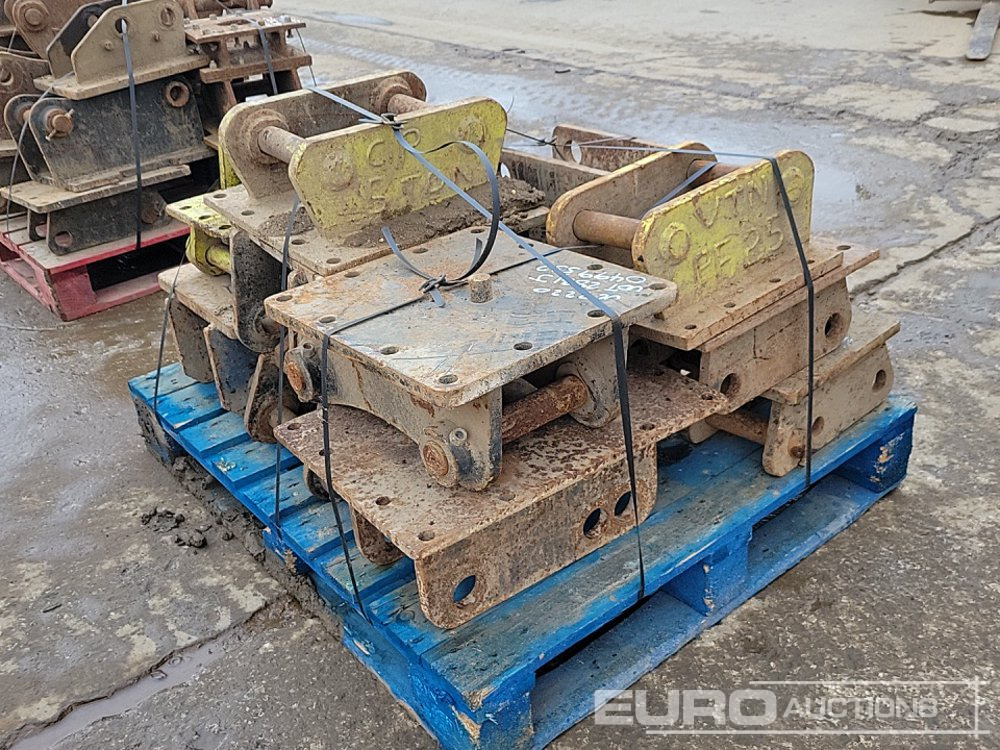 Headstock (13 of) 45-50mm Pin to suit 4-8 Ton Excavator - Hydraulic hammer: picture 3 Headstock (13 of) 45-50mm Pin to suit 4-8 Ton Excavator - Hydraulic hammer: picture 3