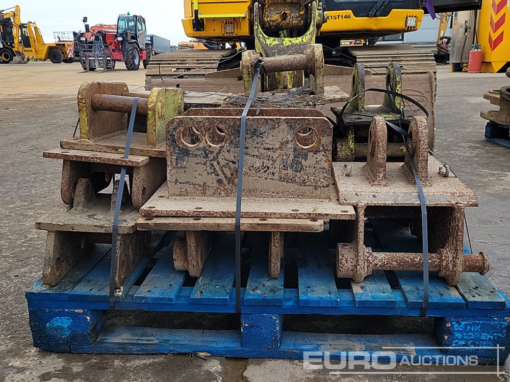 Headstock (13 of) 45-50mm Pin to suit 4-8 Ton Excavator - Hydraulic hammer: picture 5 Headstock (13 of) 45-50mm Pin to suit 4-8 Ton Excavator - Hydraulic hammer: picture 5