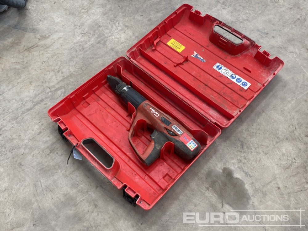Hilti DX460 Nail Gun (Body & Case Only) - Construction equipment: picture 1 Hilti DX460 Nail Gun (Body & Case Only) - Construction equipment: picture 1