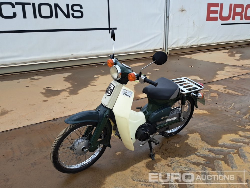 Honda 50 Supercub - Motorcycle: picture 1 Honda 50 Supercub - Motorcycle: picture 1
