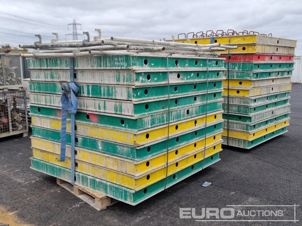 Hunnebeck Concrete Slab Formwork1.8m x 1.8m Panel (22 of), 1.8m x 0.9m Panel (2 of) - Construction equipment: picture 5 Hunnebeck Concrete Slab Formwork1.8m x 1.8m Panel (22 of), 1.8m x 0.9m Panel (2 of) - Construction equipment: picture 5