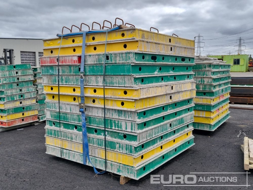 Hunnebeck Concrete Slab Formwork1.8m x 1.8m Panel (22 of), 1.8m x 0.9m Panel (2 of) - Construction equipment: picture 1 Hunnebeck Concrete Slab Formwork1.8m x 1.8m Panel (22 of), 1.8m x 0.9m Panel (2 of) - Construction equipment: picture 1