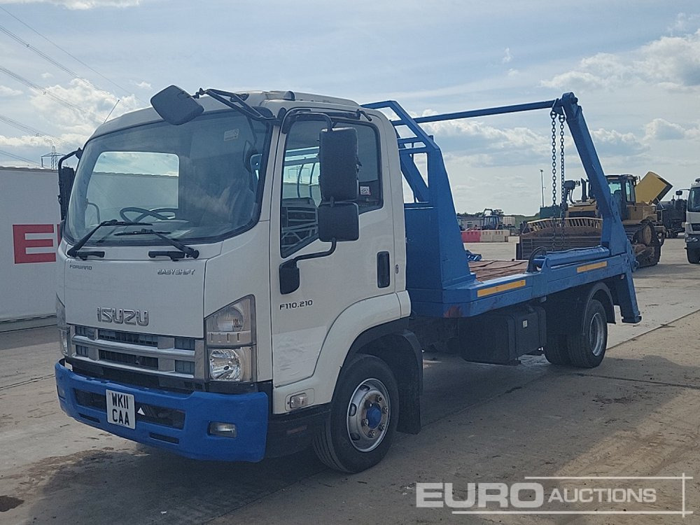 Isuzu F110.210 - Skip loader truck: picture 1 Isuzu F110.210 - Skip loader truck: picture 1