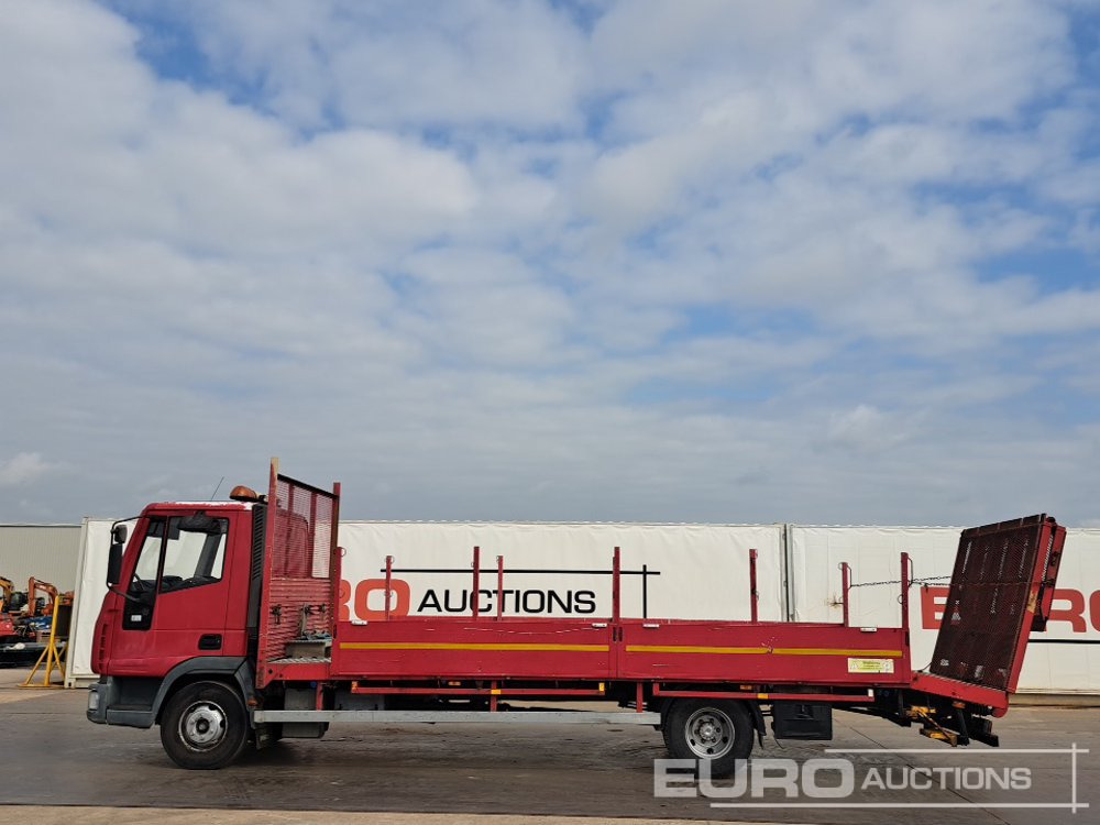 Iveco 4x2 Beavertail Plant Lorry, Winch, Hydraulic Fliptoe Ramp (Remote in Office) (Reg. Docs. Available) - Dropside/ Flatbed truck: picture 2 Iveco 4x2 Beavertail Plant Lorry, Winch, Hydraulic Fliptoe Ramp (Remote in Office) (Reg. Docs. Available) - Dropside/ Flatbed truck: picture 2