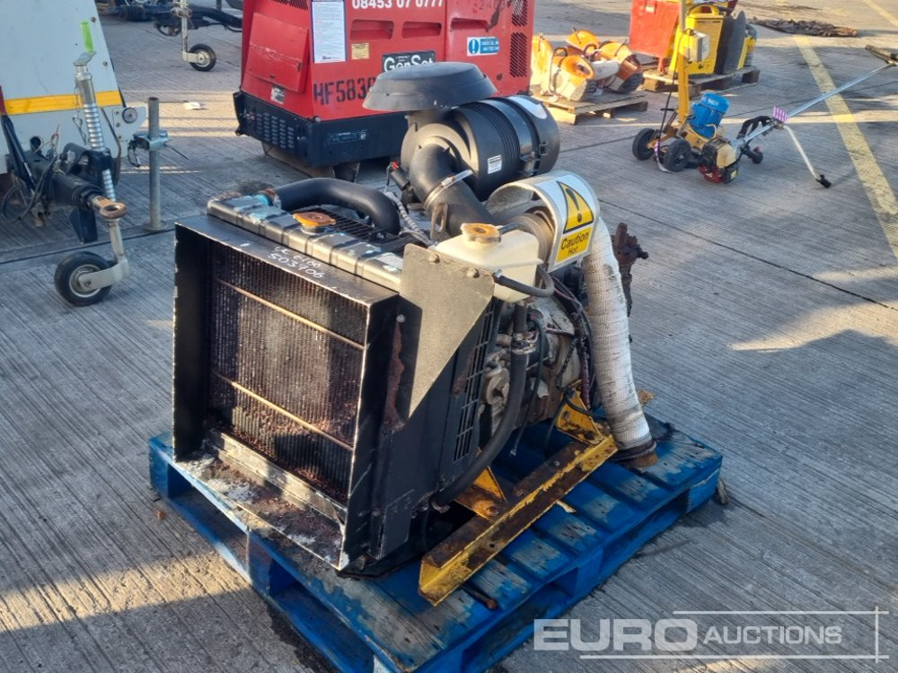 John Deere 4 Cylinder Engine, Pump - Engine: picture 5 John Deere 4 Cylinder Engine, Pump - Engine: picture 5