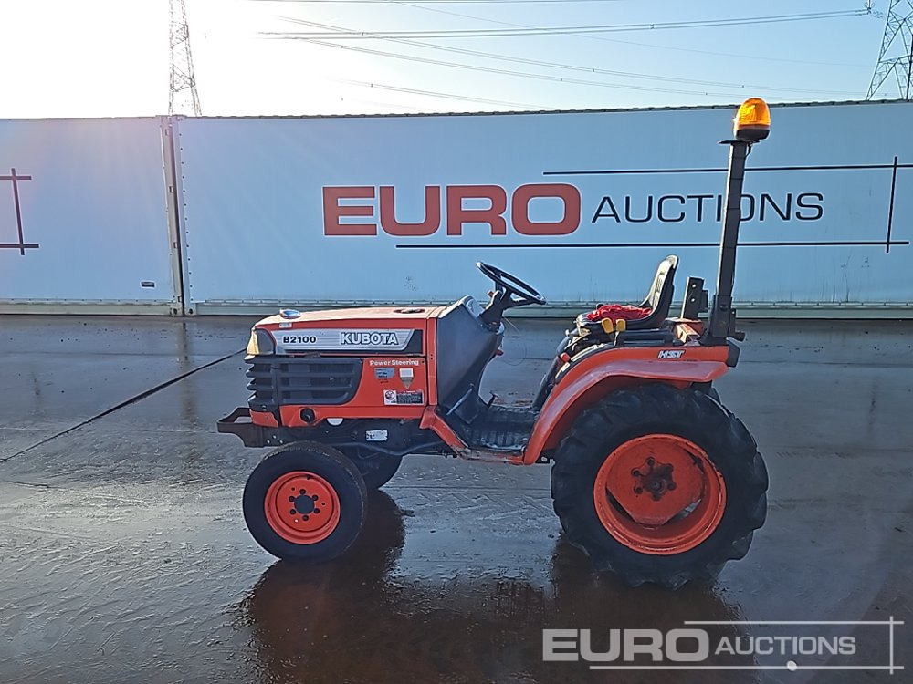 Kubota G2100 - Compact tractor: picture 2 Kubota G2100 - Compact tractor: picture 2