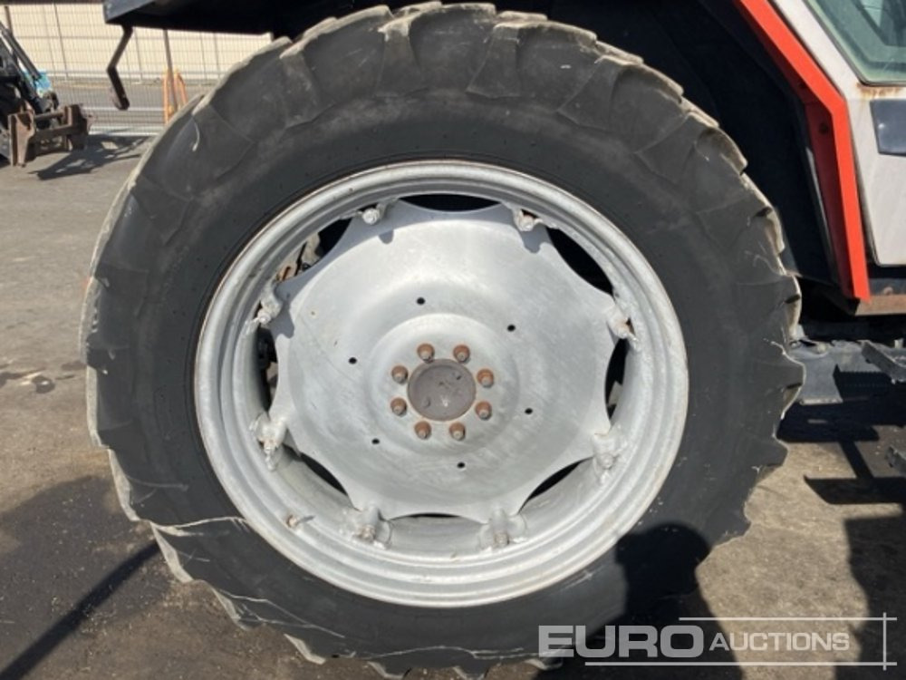 Farm tractor Massey Ferguson 3060: picture 8