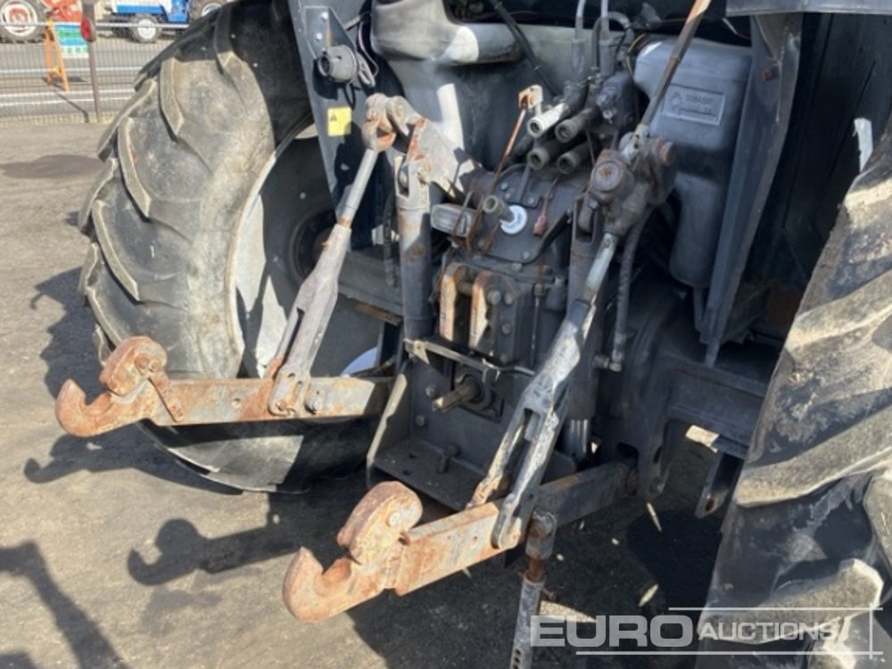 Farm tractor Massey Ferguson 3060: picture 9