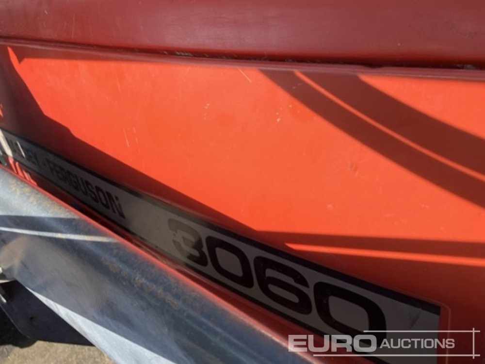 Farm tractor Massey Ferguson 3060: picture 12