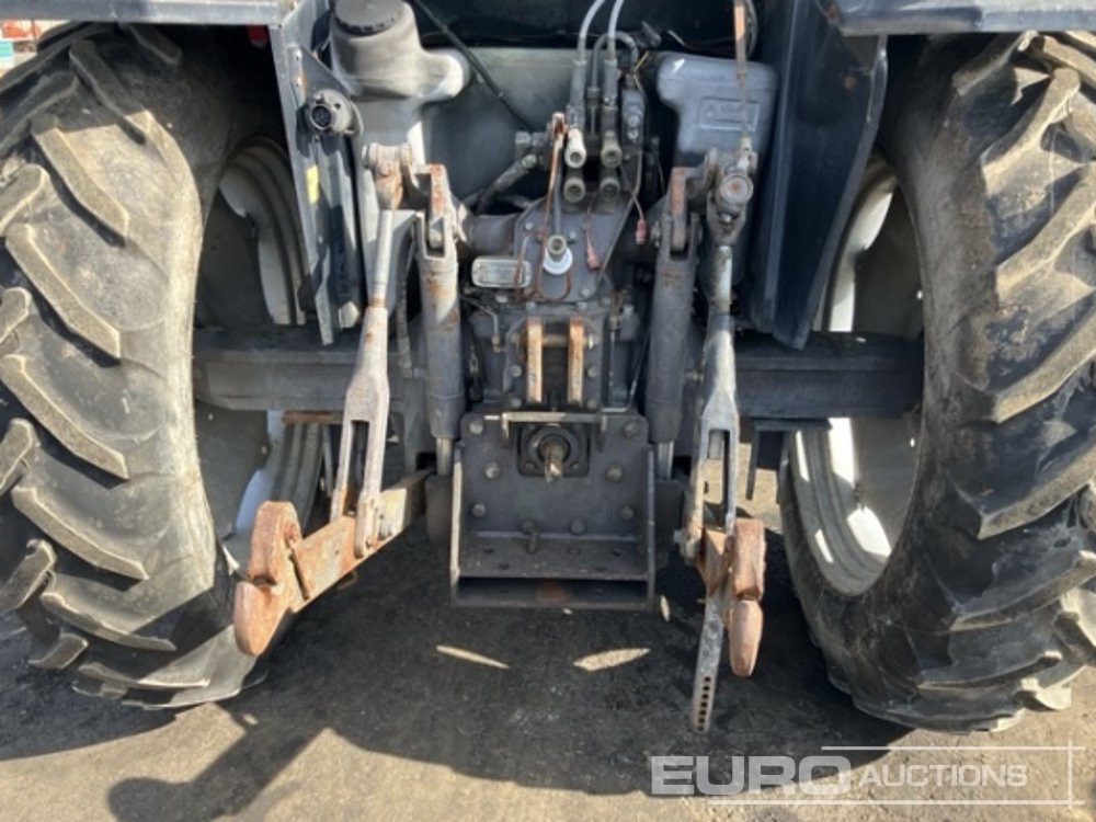 Farm tractor Massey Ferguson 3060: picture 11