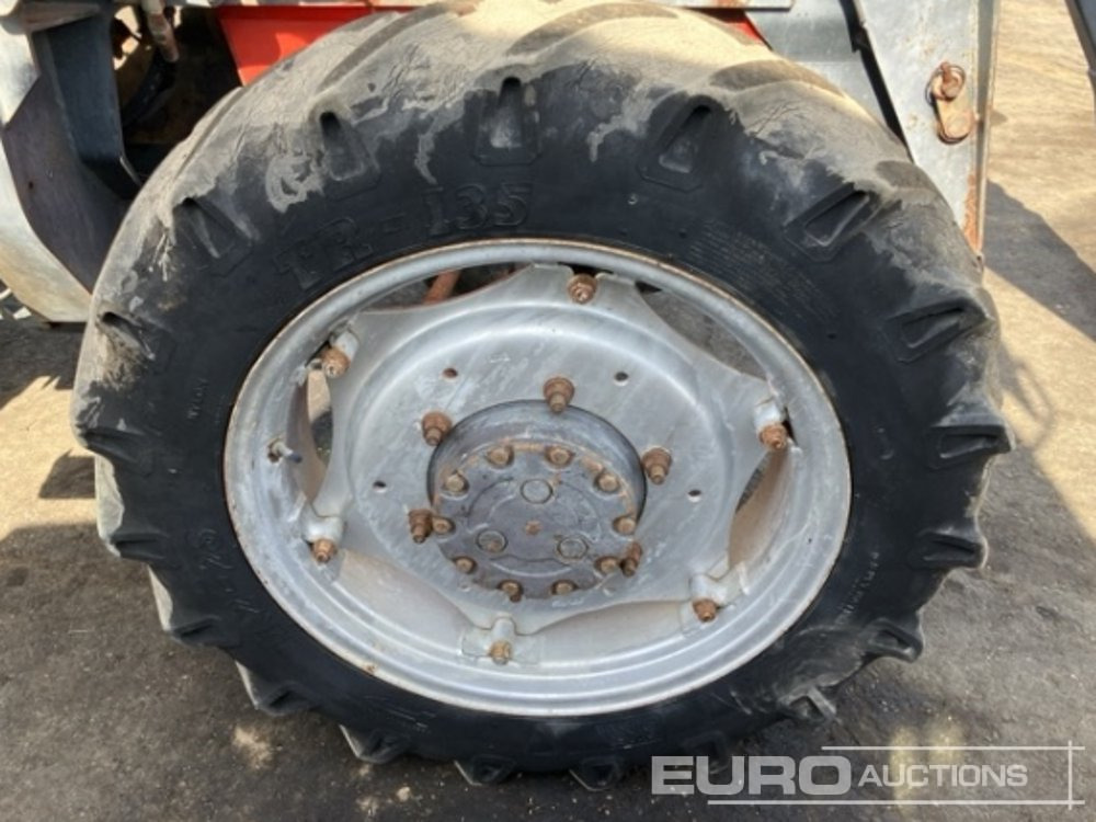 Farm tractor Massey Ferguson 3060: picture 6