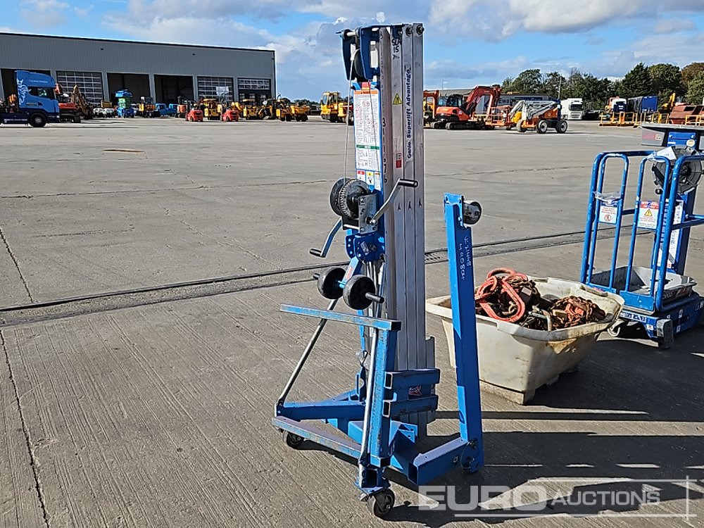 Genie SLA-15 - Material handling equipment: picture 3 Genie SLA-15 - Material handling equipment: picture 3