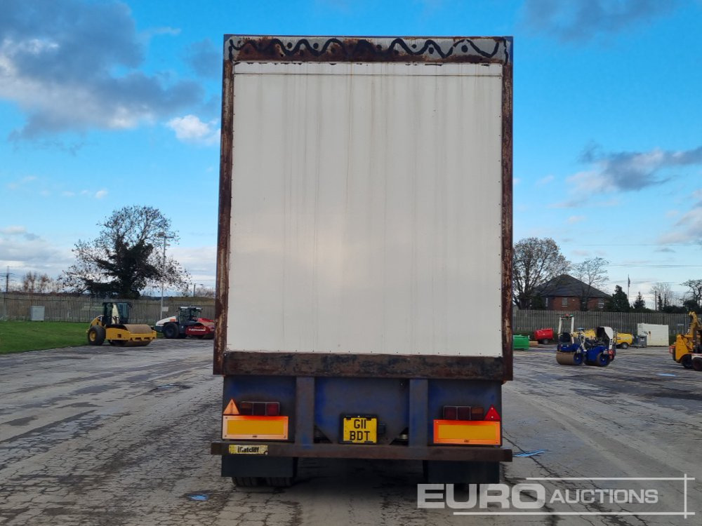 Montracon Single Axle Showroom Trailer - Closed box semi-trailer: picture 4 Montracon Single Axle Showroom Trailer - Closed box semi-trailer: picture 4