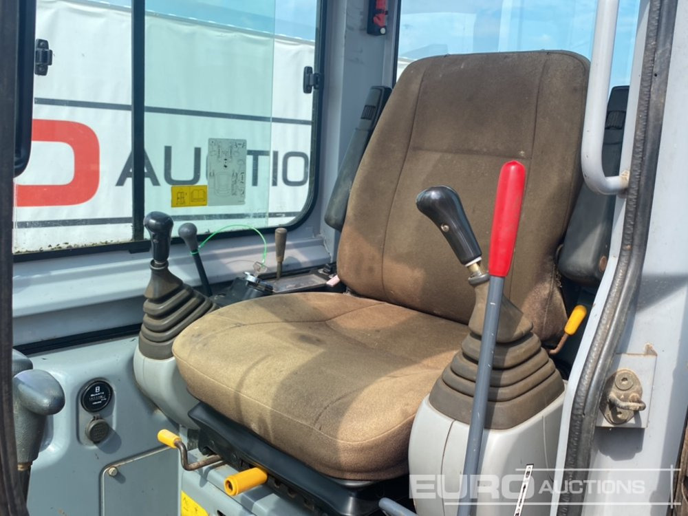 Mini excavator New Holland E50.2C: picture 27