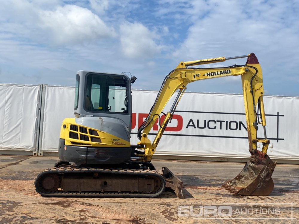 Mini excavator New Holland E50.2C: picture 6