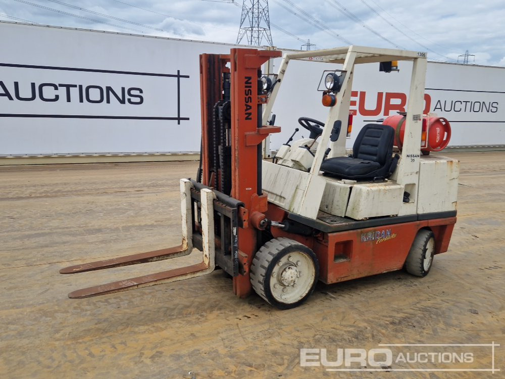 Nissan F35U - Forklift: picture 1 Nissan F35U - Forklift: picture 1