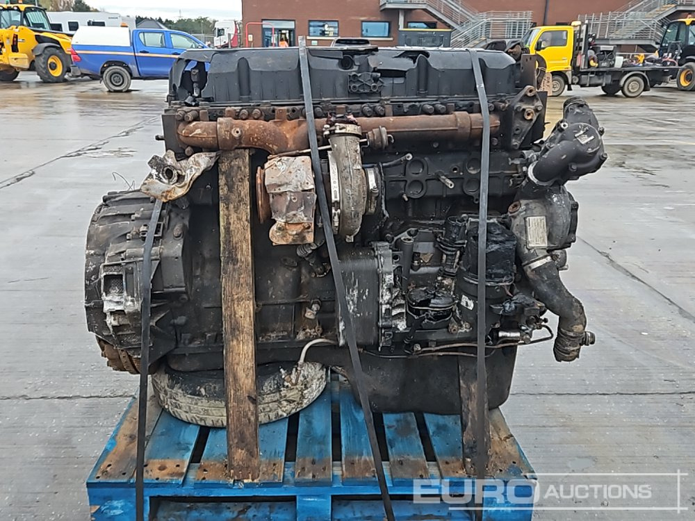 Paccar 6 Cylinder Engine - Engine: picture 2 Paccar 6 Cylinder Engine - Engine: picture 2