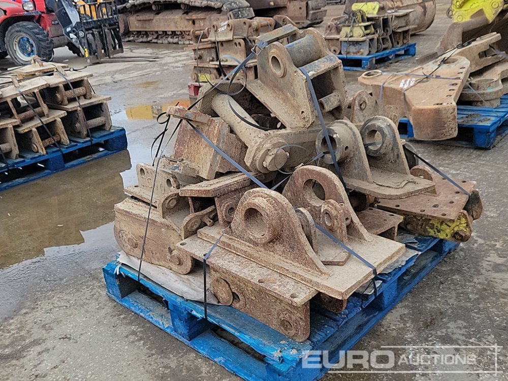 Selection of Headstocks 35-80mm Pin to suit Mini-20 Ton Excavator - Hydraulic hammer: picture 4 Selection of Headstocks 35-80mm Pin to suit Mini-20 Ton Excavator - Hydraulic hammer: picture 4