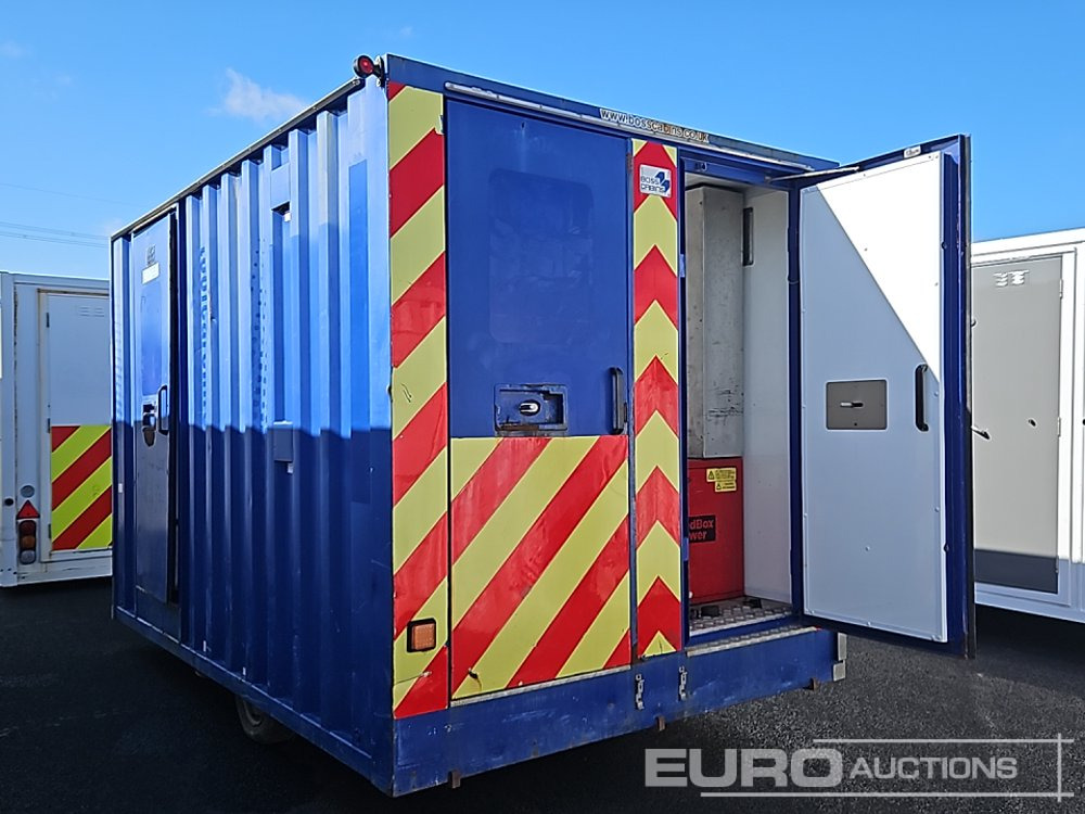 Single Axle Groundhog Welfare Unit, Canteen, Toilet, RedBox Power 7kVA Generator - Shipping container: picture 3 Single Axle Groundhog Welfare Unit, Canteen, Toilet, RedBox Power 7kVA Generator - Shipping container: picture 3