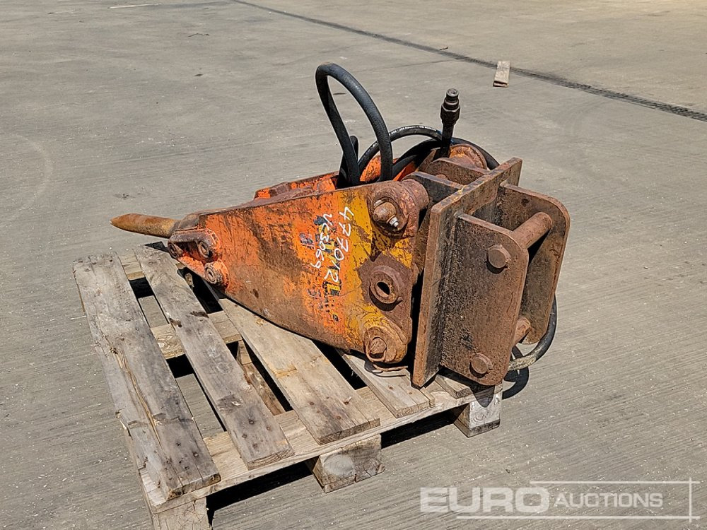 Stanley Hydraulic Breaker 45mm Pin to suit 4-6 Ton Excavator - Hydraulic hammer: picture 3 Stanley Hydraulic Breaker 45mm Pin to suit 4-6 Ton Excavator - Hydraulic hammer: picture 3