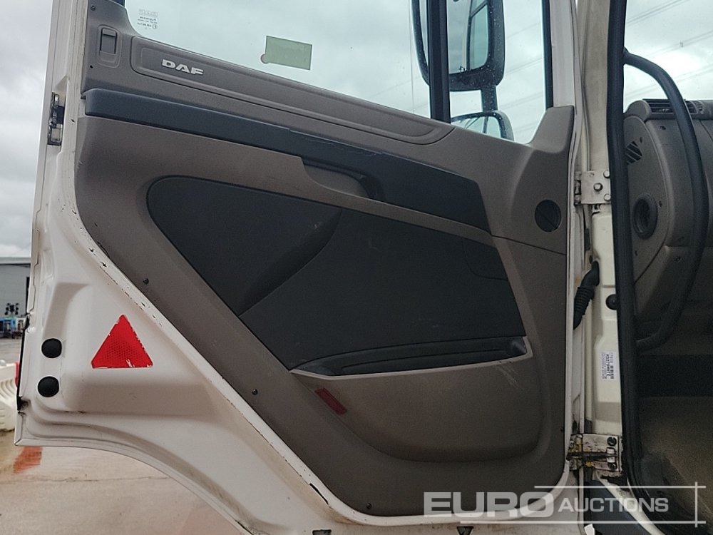 Tractor unit 2013 DAF CF: picture 20