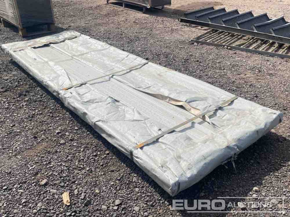 Unused 10' Cladding Sheets (100 of) - Construction equipment: picture 4 Unused 10' Cladding Sheets (100 of) - Construction equipment: picture 4