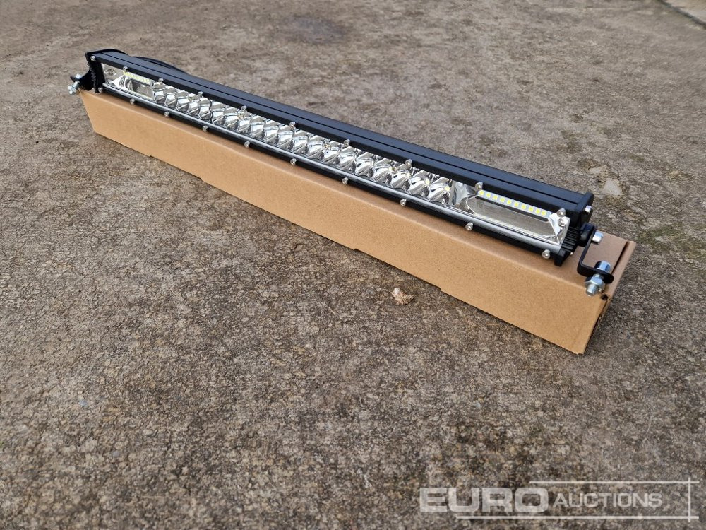 Unused 20" 180W Combo Beam LED Light Bar, Mounting Brackets, IP68 Waterproof - Workshop equipment: picture 1 Unused 20" 180W Combo Beam LED Light Bar, Mounting Brackets, IP68 Waterproof - Workshop equipment: picture 1