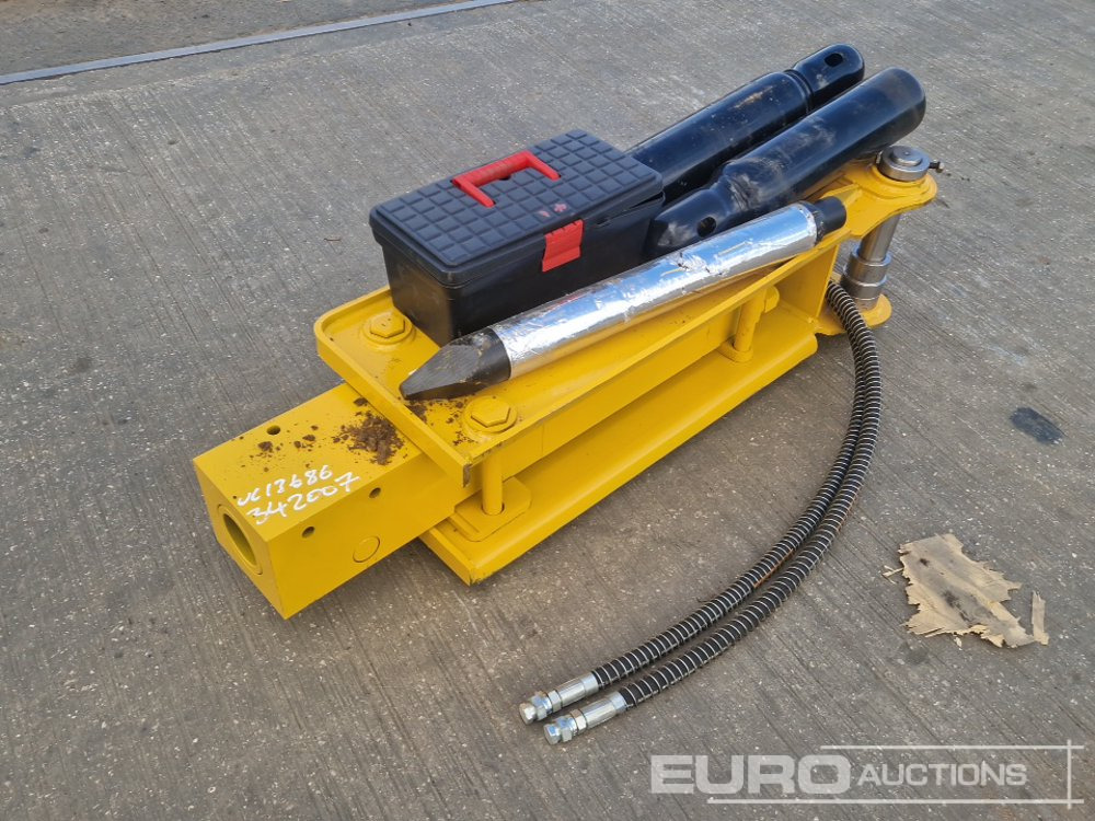 Unused 2025 BLK 680 - Hydraulic hammer: picture 1 Unused 2025 BLK 680 - Hydraulic hammer: picture 1