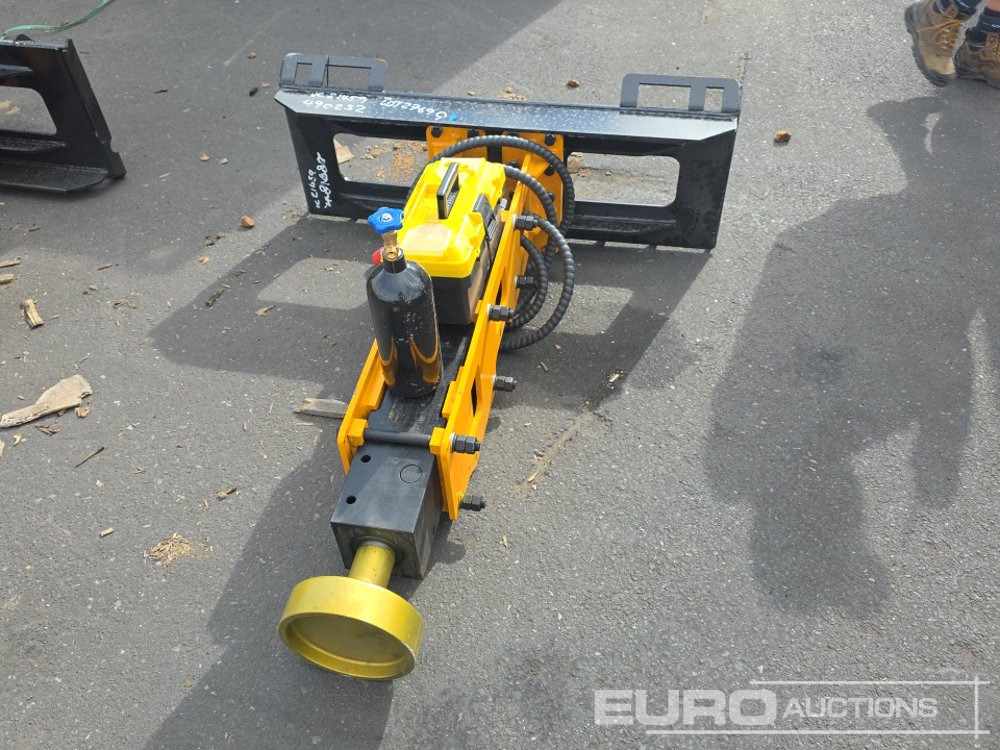 Unused 2025 Captok CK-D680 - Hydraulic hammer: picture 4 Unused 2025 Captok CK-D680 - Hydraulic hammer: picture 4