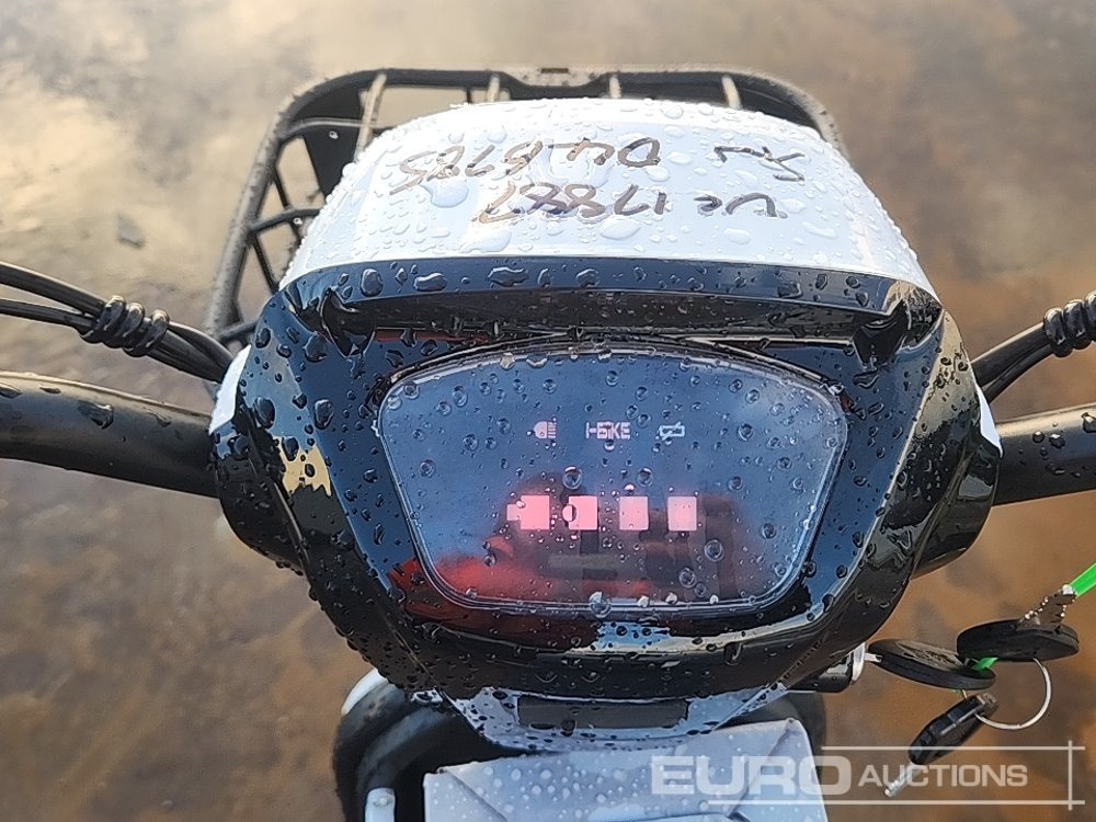 Golf cart Unused 2025 SK8 Electric Bicycle: picture 13 Golf cart Unused 2025 SK8 Electric Bicycle: picture 13