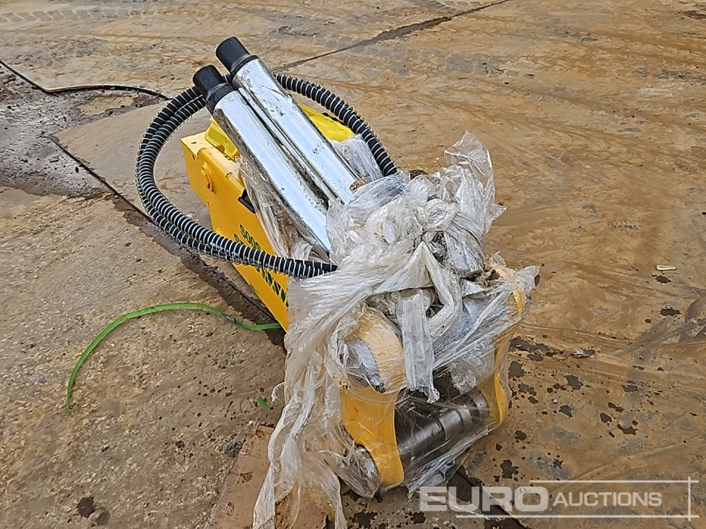 Unused 2025 Soosan SB40 - Hydraulic hammer: picture 3 Unused 2025 Soosan SB40 - Hydraulic hammer: picture 3