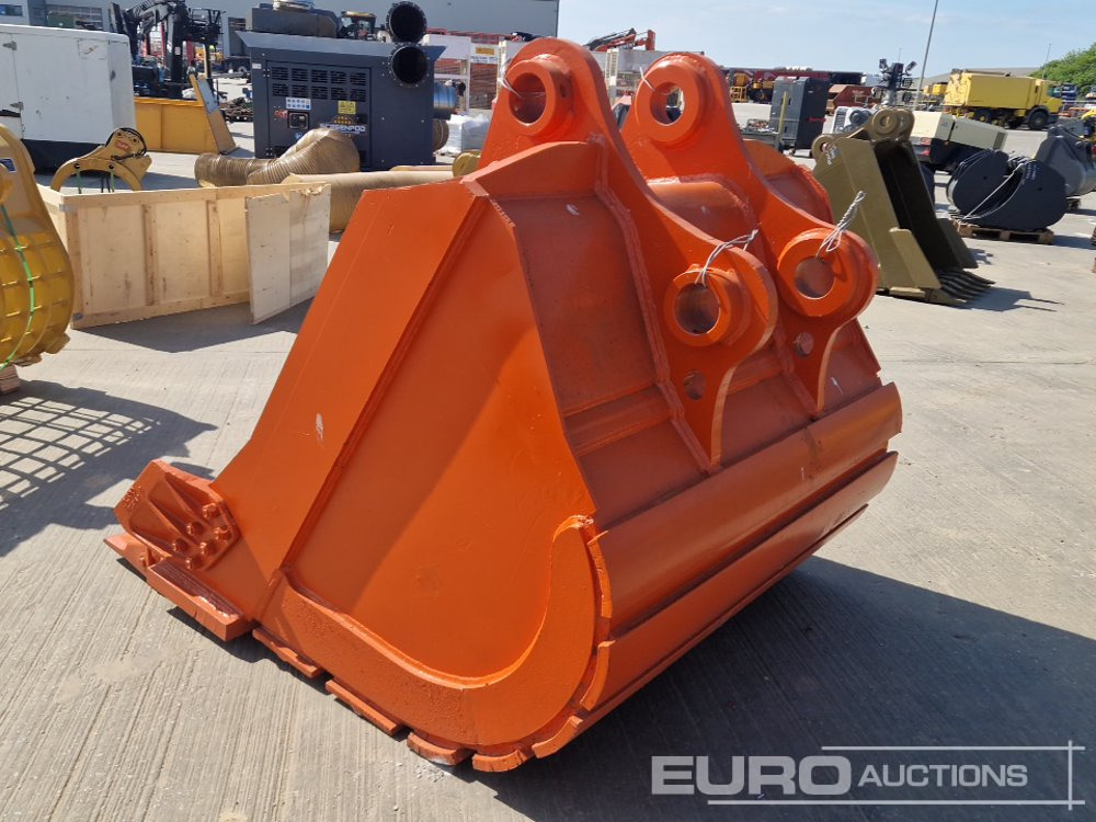Unused 62" Digging Bucket 100mm Pin to suit 40 Ton Excavator - Bucket: picture 3 Unused 62" Digging Bucket 100mm Pin to suit 40 Ton Excavator - Bucket: picture 3