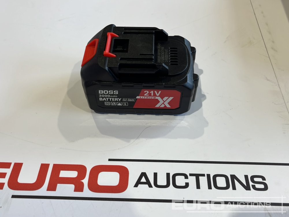 Construction equipment Unused Boss 21 Volt Lithium Battery Cordless Grease Gun, 2 Batteries, Charger, Case, Shoulder Strap, Extension Pieces and Fittings: picture 7 Construction equipment Unused Boss 21 Volt Lithium Battery Cordless Grease Gun, 2 Batteries, Charger, Case, Shoulder Strap, Extension Pieces and Fittings: picture 7