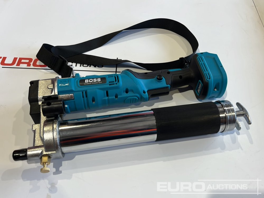 Construction equipment Unused Boss 21 Volt Lithium Battery Cordless Grease Gun, 2 Batteries, Charger, Case, Shoulder Strap, Extension Pieces and Fittings: picture 10 Construction equipment Unused Boss 21 Volt Lithium Battery Cordless Grease Gun, 2 Batteries, Charger, Case, Shoulder Strap, Extension Pieces and Fittings: picture 10