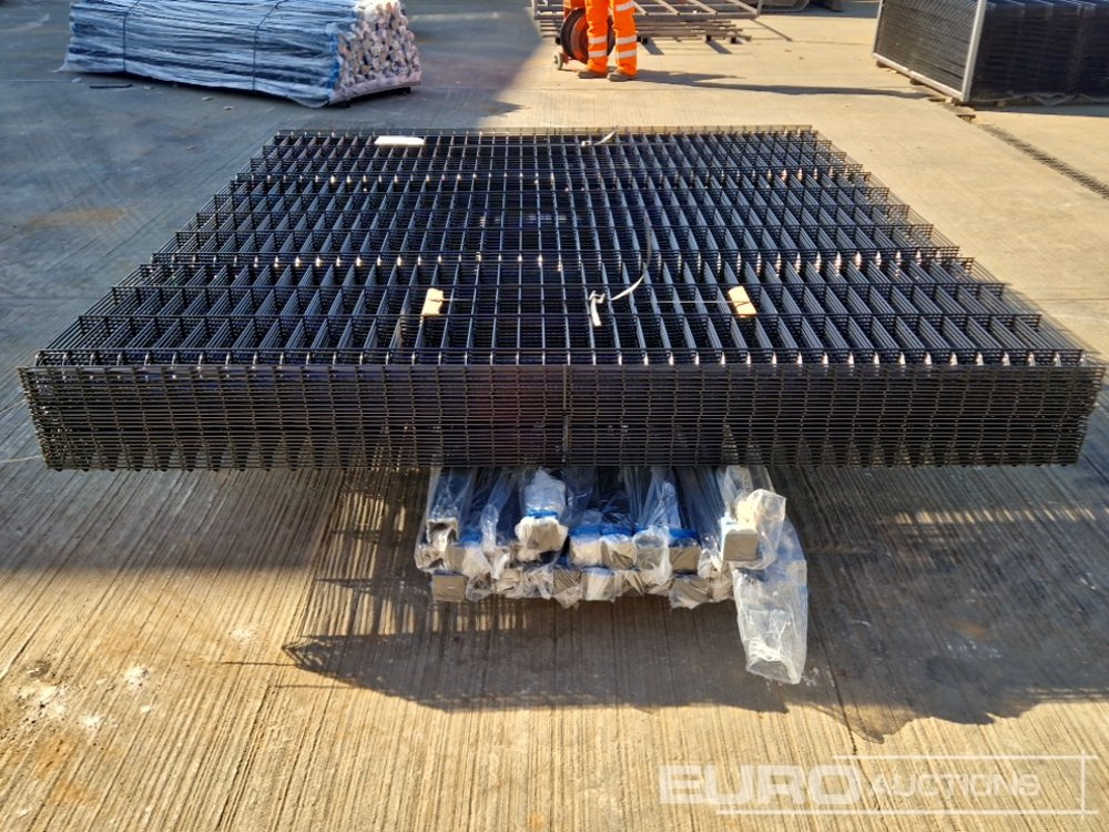 Unused Galvanised & Powder Coated Heavy Duty (5mm) Wire Mesh Fencing, 25 x H2.4m x W2.2m Panels, 26 x 60mm x 60mm x3m Posts, with Fittings (Black) - Construction equipment: picture 4 Unused Galvanised & Powder Coated Heavy Duty (5mm) Wire Mesh Fencing, 25 x H2.4m x W2.2m Panels, 26 x 60mm x 60mm x3m Posts, with Fittings (Black) - Construction equipment: picture 4