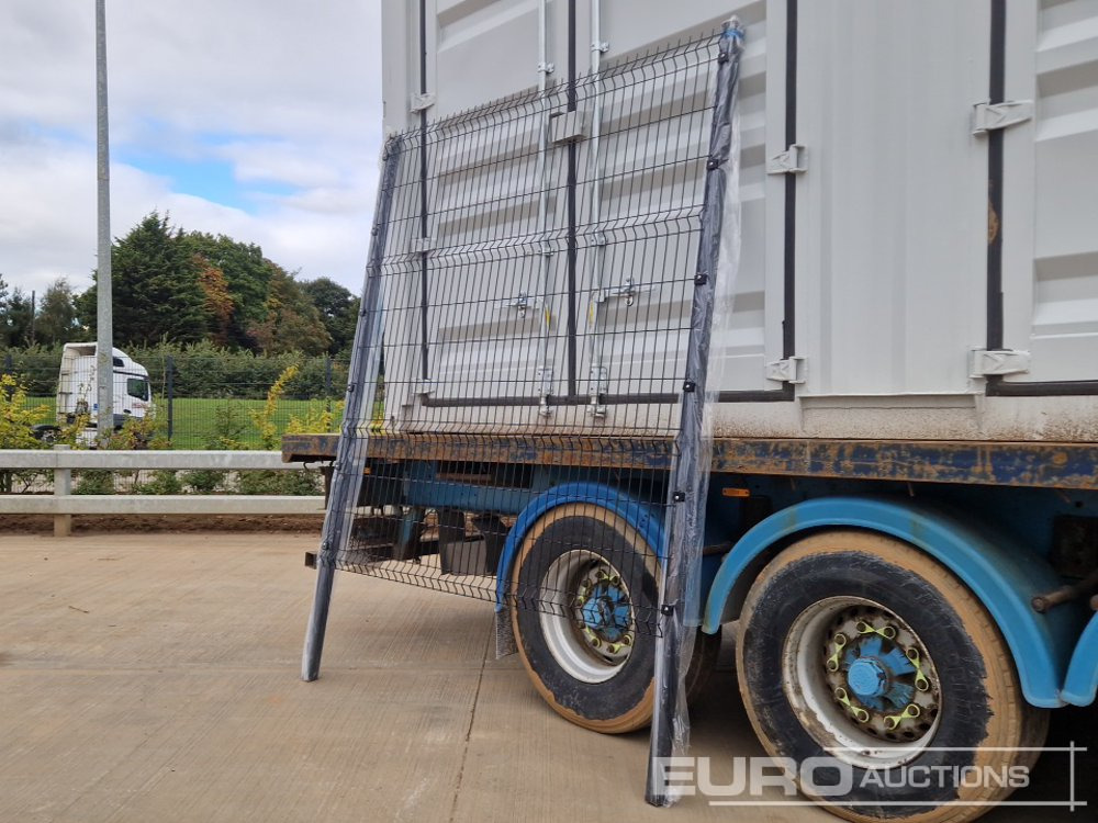 Construction equipment Unused Galvanised & Powder Coated Heavy Duty (5mm) Wire Mesh Fencing, 25 x H2.4m x W2.2m Panels, 26 x 60mm x 60mm x3m Posts, with Fittings (Black): picture 21
