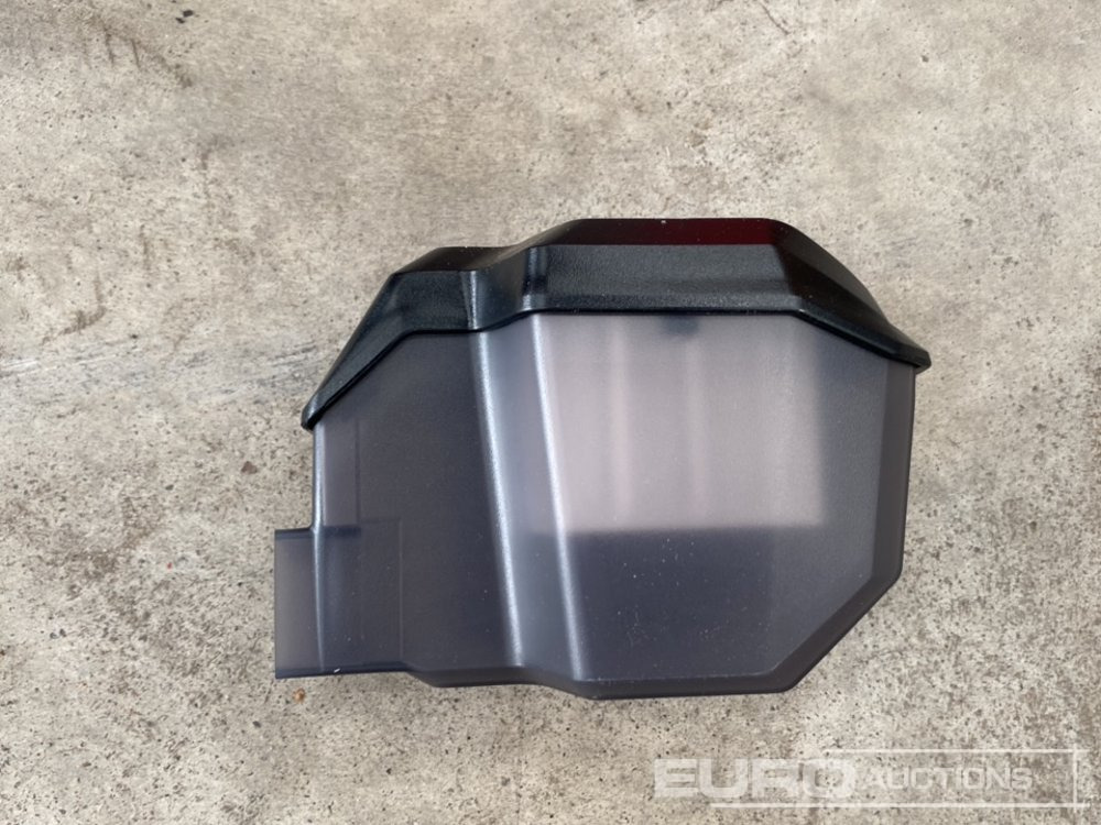 Construction equipment Unused Milwaukee M18 18V 125mm Random Orbit Sander (Body Only): picture 8
